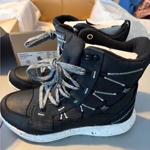 Merrell NWT Bravada Thermo Waterproof Snow Boots in Black & White, Size 8.5